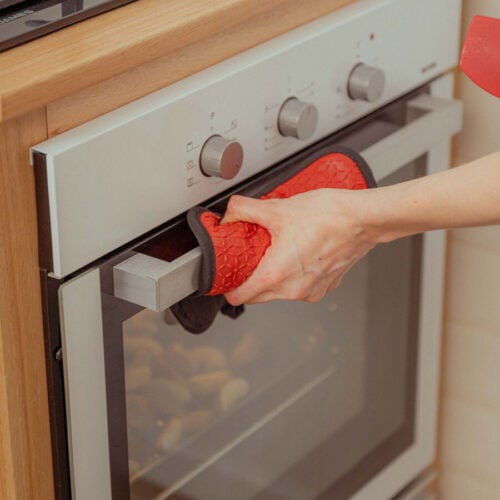 Agarradera - Sostenedor de Ollas - Betty Crocker - Imagen 5